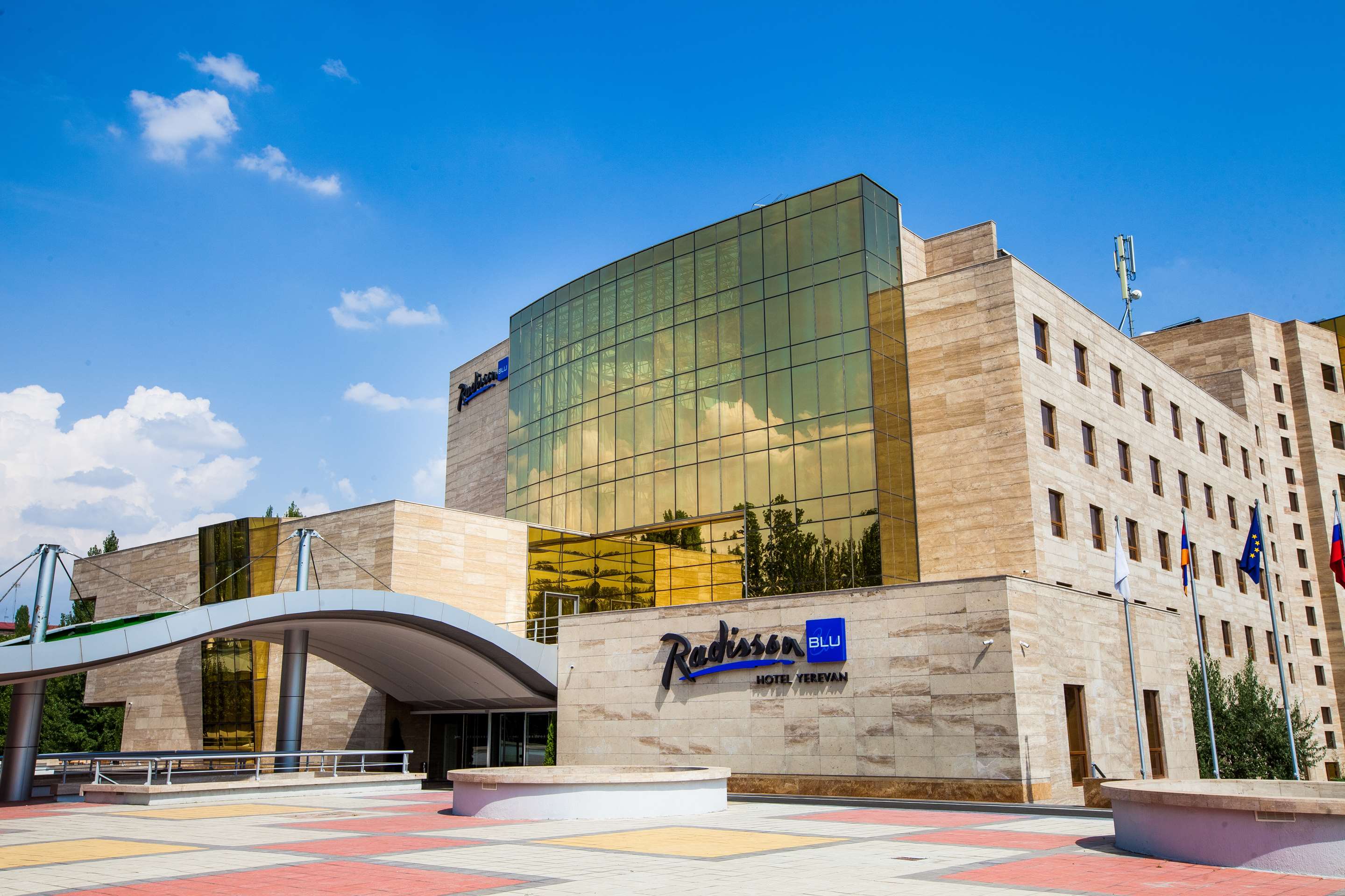 هتل Radisson Blu